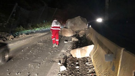 テヘラン州ダマーヴァンドでＭ５．１の地震、２人死亡、２３人負傷