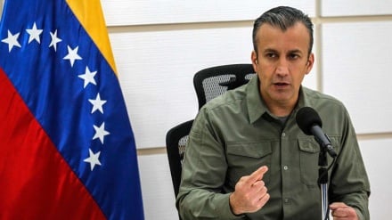  وزیر نفت ونزوئلا: نفتکش ایرانی نماد برادری و همبستگی است