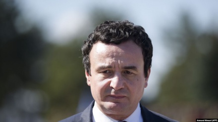 Vetëizolohet Kurti, shtohen shqetësimet për rikthimin e virusit Korona në Kosovë