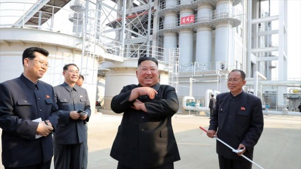 Kim Jong-un asiste a acto oficial tras polémica ausencia+Fotos