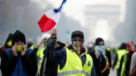 フランス街頭に「黄色いベスト｣デモが戻る
