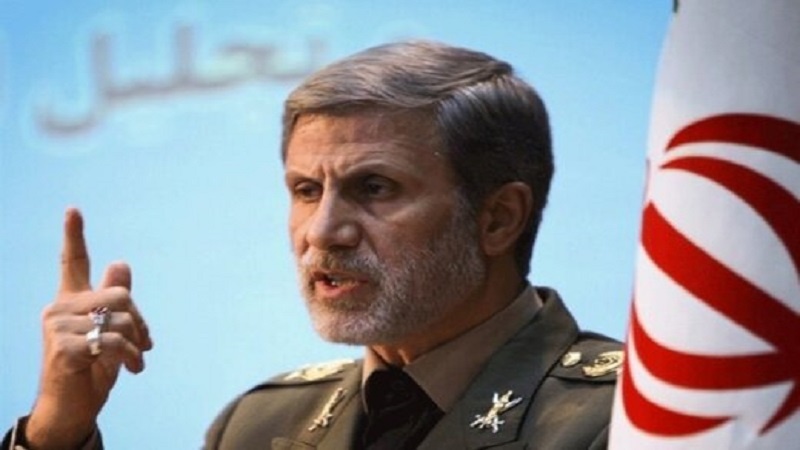 وزیر دفاع ایران: تحریم های آمریکا نتیجه عکس دارد