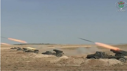 Algérie: l'Armée s'entraîne à l'assaut! 