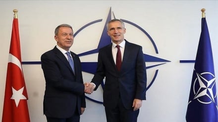 Savunma Bakanı Akar, NATO Genel Sekreteri Stoltenberg ile görüştü