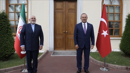 Tırkiyədə bıə İroni xarıci vəziri muzakirəon.