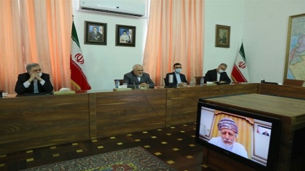 Iran, Oman discuss closer cooperation