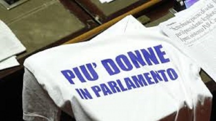 UE boccia Italia: 'Sta violando la parità delle donne sul lavoro'