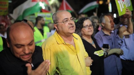 אחמד טיבי השתתף בהפגנה נגד הריסת בית הקברות ביפו