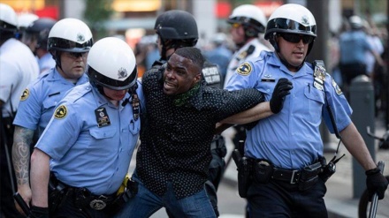 Policía francesa reprime una protesta contra el racismo+Video