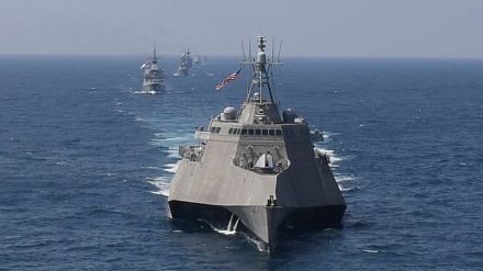 南シナ海で、米軍が演習
