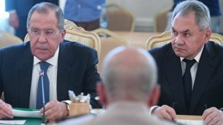 שרי החוץ וההגנה הרוסים מגיעים לטורקיה לדון על לוב