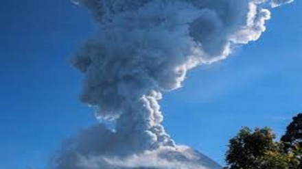 Indonesia, si risveglia il vulcano Merapi: è tra i più pericolosi al mondo