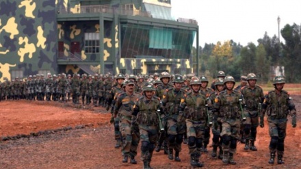 له هند سره په پوله د چین پوځي مانوره