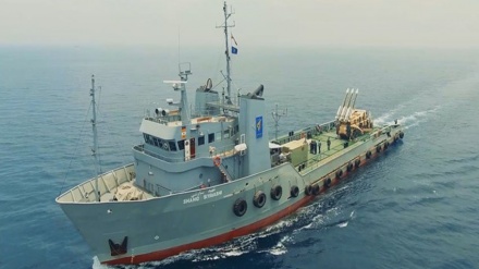 Iran Pamerkan Rudal Penghancur Drone AS Versi Kapal Laut