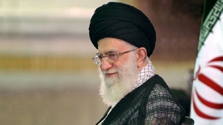 イラン最高指導者が、ベネズエラ派遣タンカーの乗組員らに謝意を表明