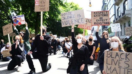 Protesters rally outside US consulate in German city of Hamburg, slamming racism