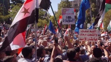 Syria: People condemn US anti-Syria sanctions in Damascus