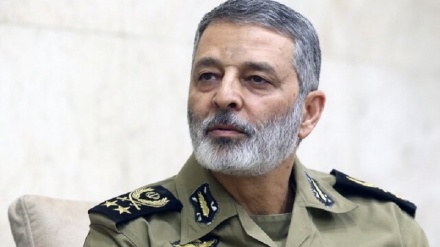 イラン軍総司令官「わが軍と革命防衛隊は、最高の合同防衛を実現」