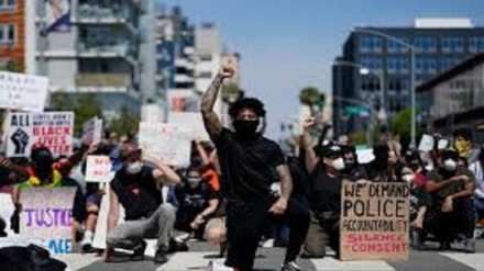 Svizzera, manifestaione contro omicidio Minneapolis