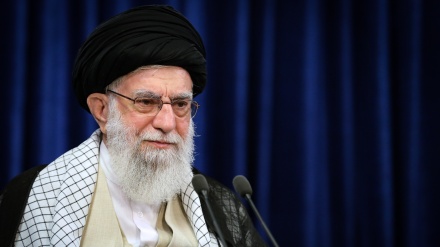 Lideri Suprem vlerëson ekuipazhin e cisternave iraniane që dërguan benzinë në Venezuelë