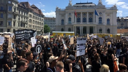 スイス中部・チューリッヒ市でも反人種差別デモ