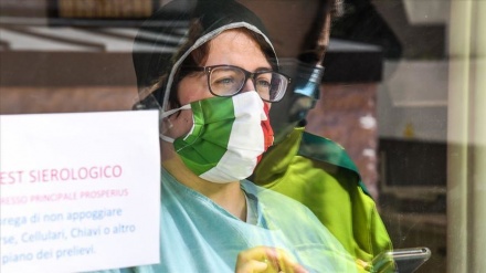 イタリア、新型コロナの感染者が23万8000人超
