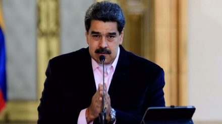 Maduro confía en ayuda de Irán ante desafíos de industria petrolera