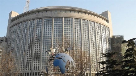 中国就美英干涉香港事务作出警告