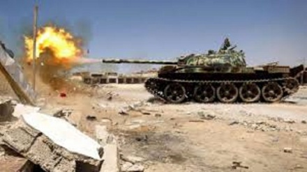 Libia: Berlino, Roma e Parigi chiedono la fine delle ostilità  