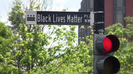 ホワイトハウス通りの呼称が、「Black Lives Matter」通りに変更