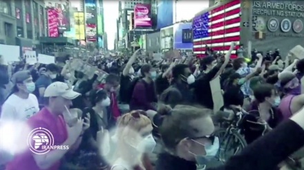 Amerikanyň ýaşaýjylary jynspoarazlyga garşy protestlerini dowam edýärler