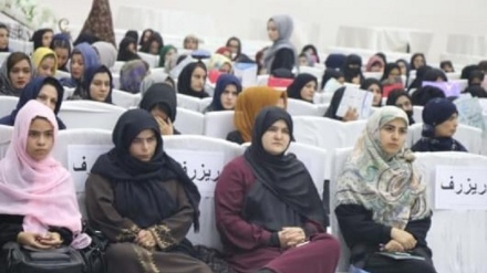 د افغانستان په هرات کې میرمنو د سولې او اوربند غوښتنه کړې