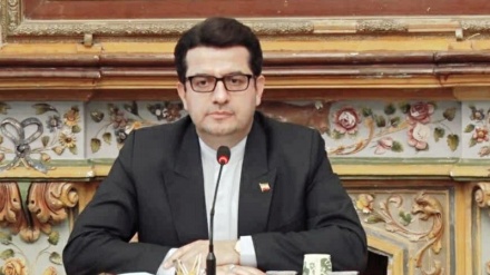 Bə İroni səforətxonə be ehtroməti karde bəpeştə İroni səforətxonə şiddətinə etiraz