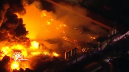 Zjarr masiv në qytetin e New York-ut