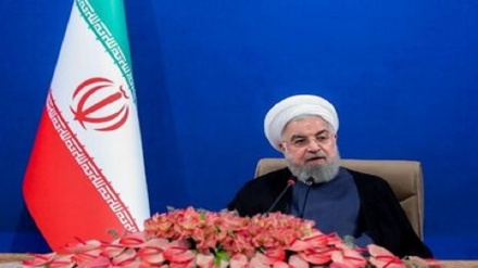 روحانی: به خطر انداختن جان مسافران هواپیمای ایرانی، 