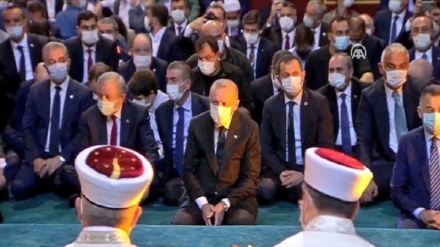 Баргузории намози ҷумъа дар масҷиди Аёсофия пас аз 86 сол 