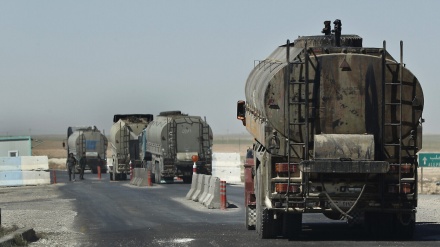 US military smuggles new batch of Syrian oil, crops to bases in Iraq