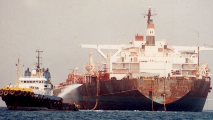 Pasukan Saudi Terpaksa Bebaskan Tiga Tanker Yaman