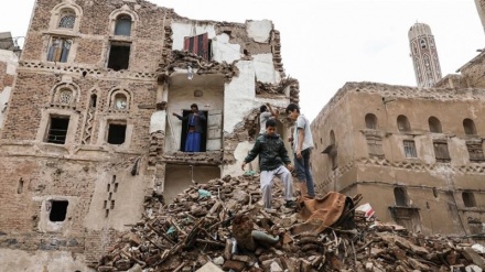 As coronavirus rips through Yemen, Saudi bombs continue to fall