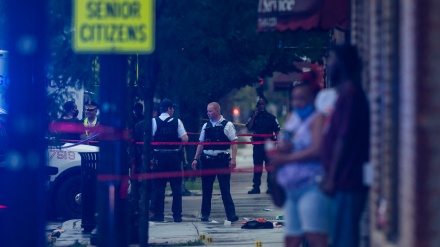 シカゴの葬儀場で銃乱射、１４人が病院へ搬送