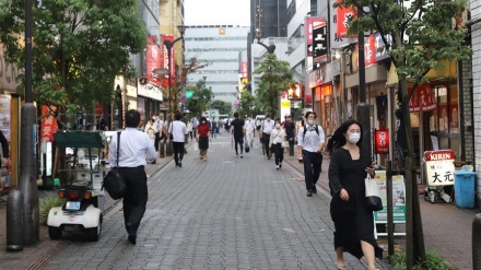 菅官房長官　「東京の入院や療養調整者は300人余」
