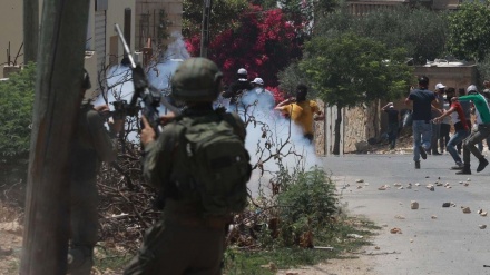 15 palestinos heridos por represión israelí en Cisjordania