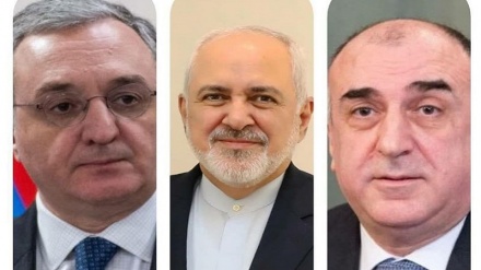 Iran urges Armenia, Azerbaijan to show self-restraint