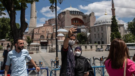 Fillon procesi për ndryshimin e xhamisë Aja Sofia nga muzeu në xhami