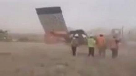 (VIDEO) Usa-Messico, crolla parte del muro di Trump