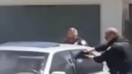 USA, così a Phoenix la polizia ha ucciso un uomo nella sua auto