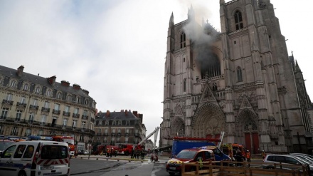 Zjarri në katedralen 