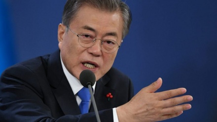 韓国大統領、「日本とは違う道歩む」