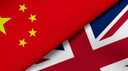 中国吁英国勿在“错误”道路上越走越远