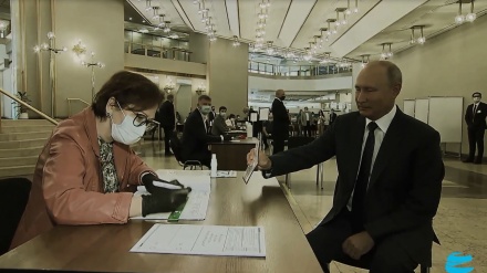 Putin Bisa Calonkan Diri Hingga Pemilu 2030